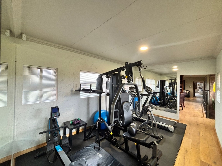 5 Bedroom Property for Sale in Grimbeeck Park North West